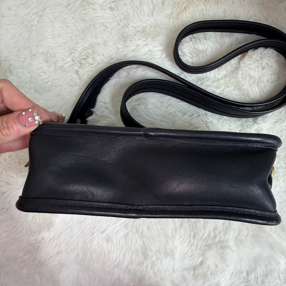 Vintage Coach Legacy 9167 Black Glove Tanned Leather Top of the Counter bag NYC - Picture 5 of 15